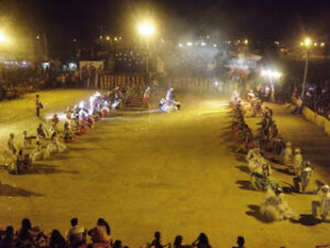 Apresentação das agremiações no festival folclórico de Humaitá-AM.